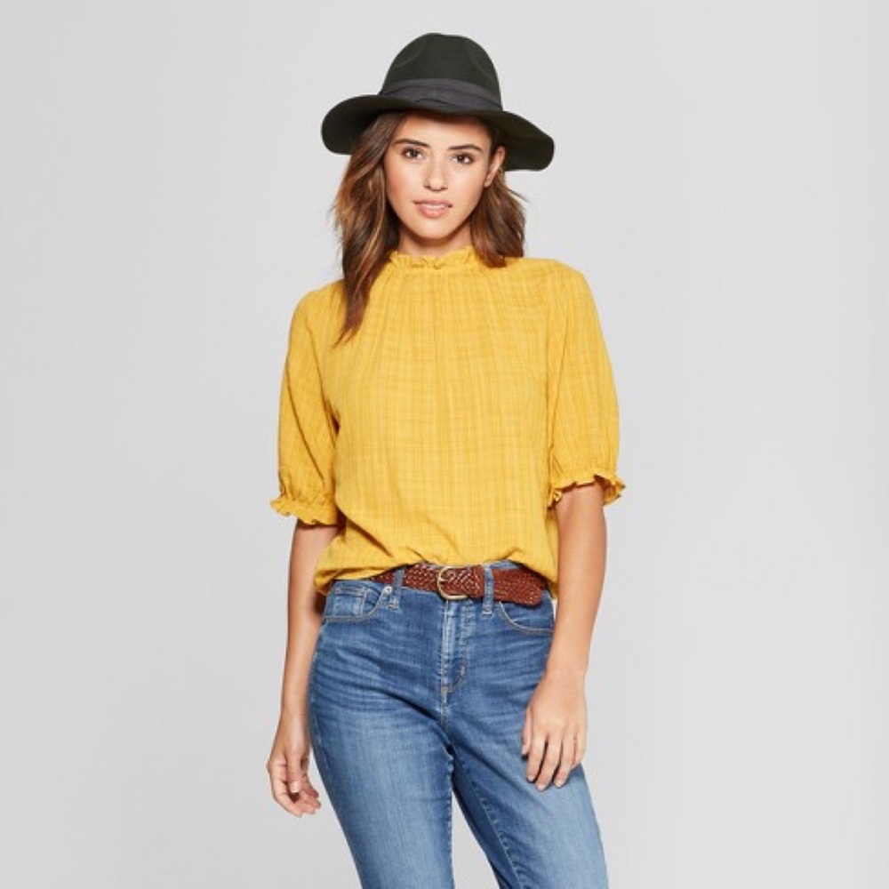 Universal Thread Short Sleeve Neck Ruffle Blouse